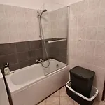 Apartment In Zentrumsnaehe Mit Balkon By Interhome *