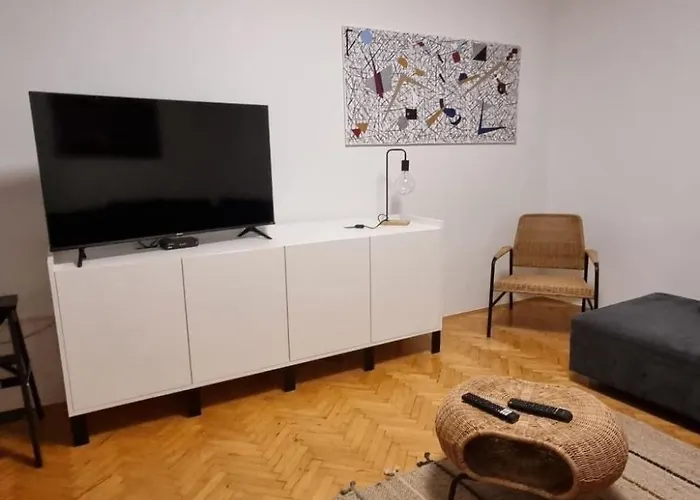 In Zentrumsnaehe Mit Balkon By Interhome Apartment