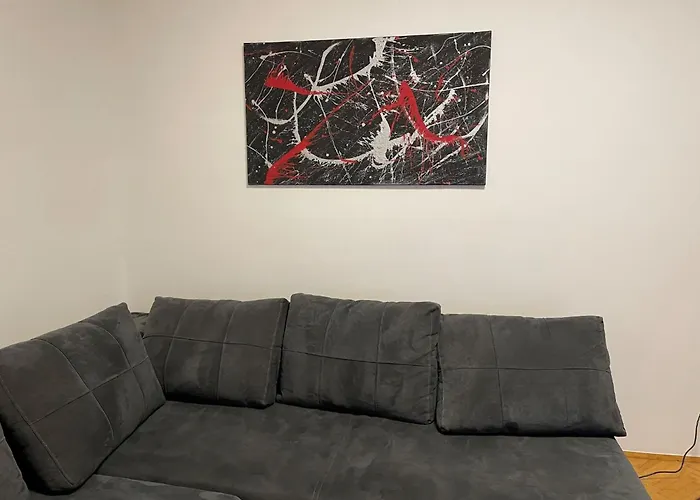 Apartment In Zentrumsnaehe Mit Balkon By Interhome *