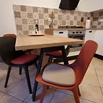 In Zentrumsnaehe Mit Balkon By Interhome Apartamento *