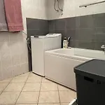 In Zentrumsnaehe Mit Balkon By Interhome Apartamento *