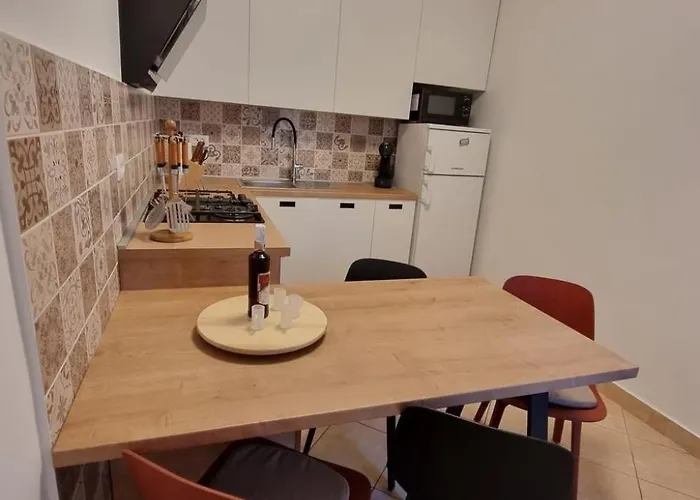 In Zentrumsnaehe Mit Balkon By Interhome Lejlighed *