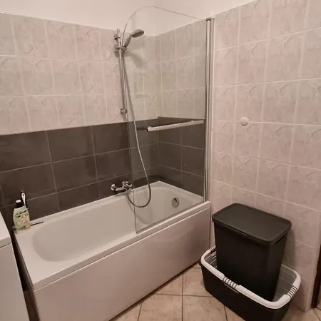 Διαμέρισμα In Zentrumsnaehe Mit Balkon By Interhome *